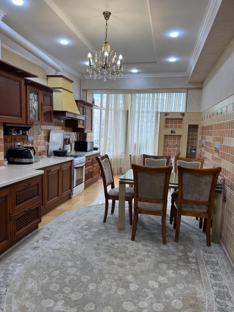 Элитка, 4 ком, 170 м2, этаж 5/10, ж/к Байтур, Сост: Евроремонт - фото 42