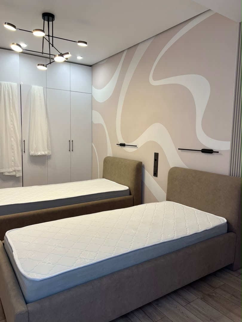Элитка, 80 м2, этаж 14/14, ж/к Нью-Йорк сити (New York city), Сост: Евроремонт - фото 1