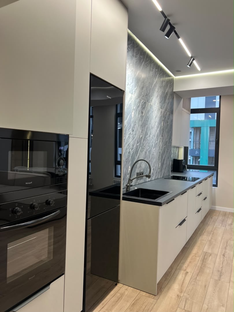 Элитка, 80 м2, этаж 14/14, ж/к Нью-Йорк сити (New York city), Сост: Евроремонт - фото 3