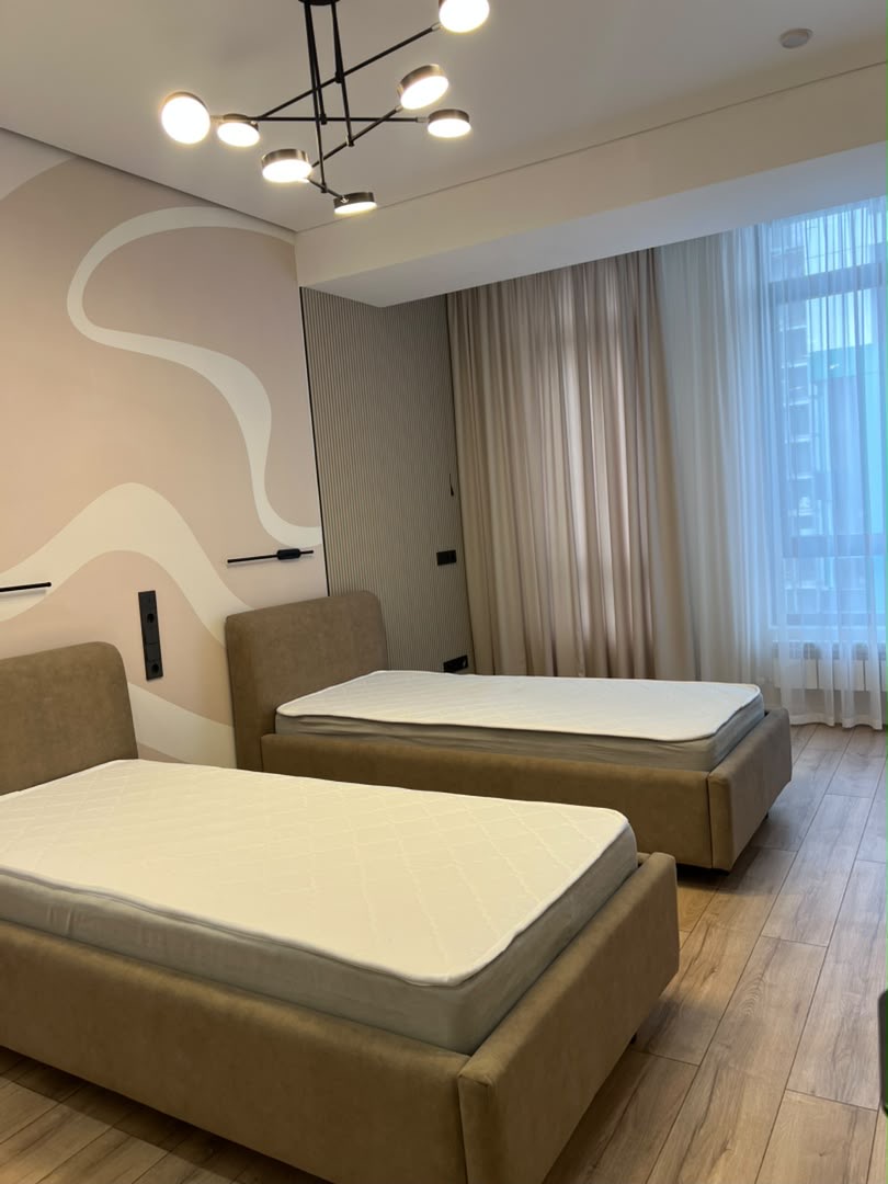 Элитка, 80 м2, этаж 14/14, ж/к Нью-Йорк сити (New York city), Сост: Евроремонт - фото 6