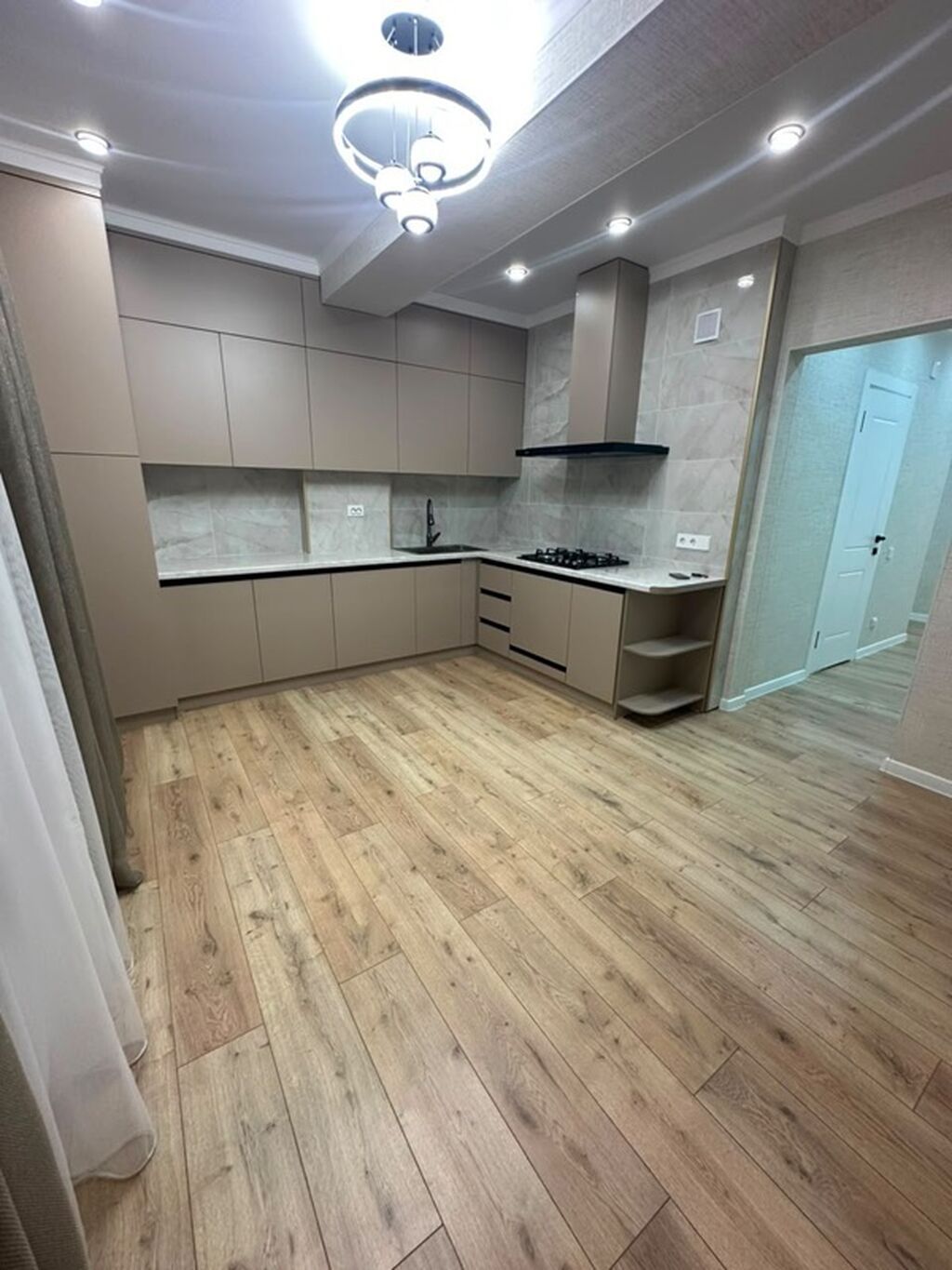 Продажа, Элитка, 3 ком, 70 м2, этаж 1/9, Сост: Евроремонт - фото 3