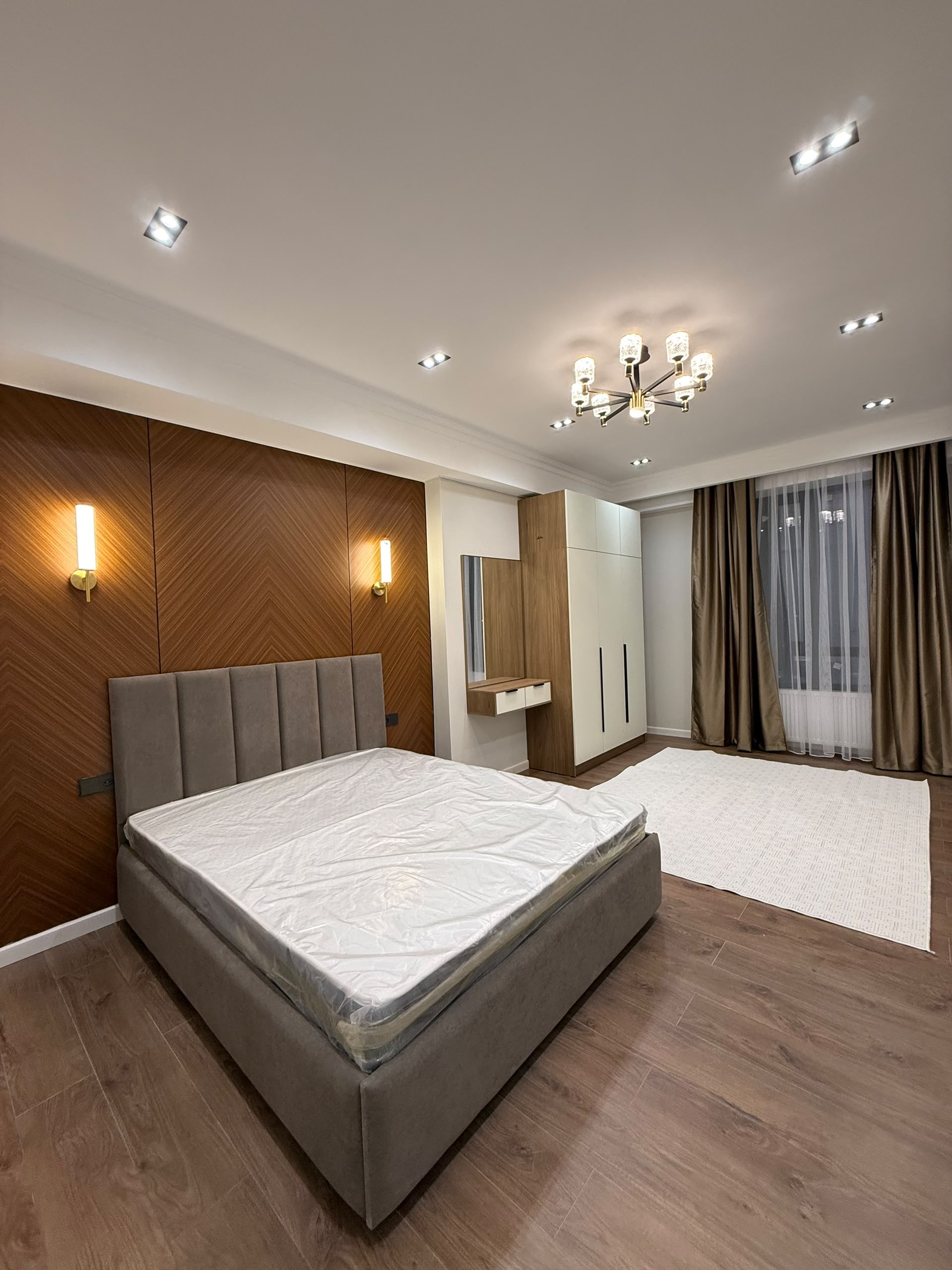 Продажа, Элитка, 2 ком, 68 м2, этаж 12/15, ж/к Крейсер (Kreyser), Сост: Евроремонт - фото 2