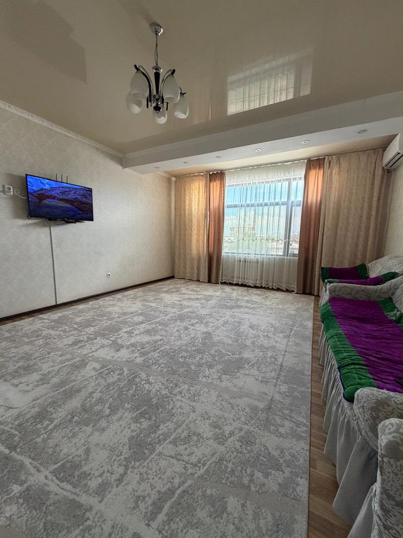 Продажа, Элитка, 2 ком, 74 м2, этаж 5/10, ж/к Малдыбаева 54А, Сост: Хорошее - фото 2