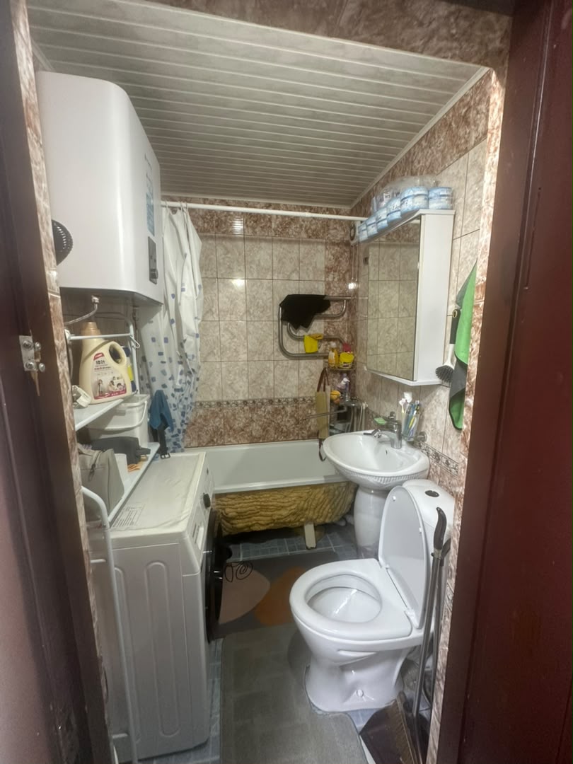 Продажа, Хрущёвка, 2 ком, 43 м2, этаж 1/4, Сост: Евроремонт - фото 8