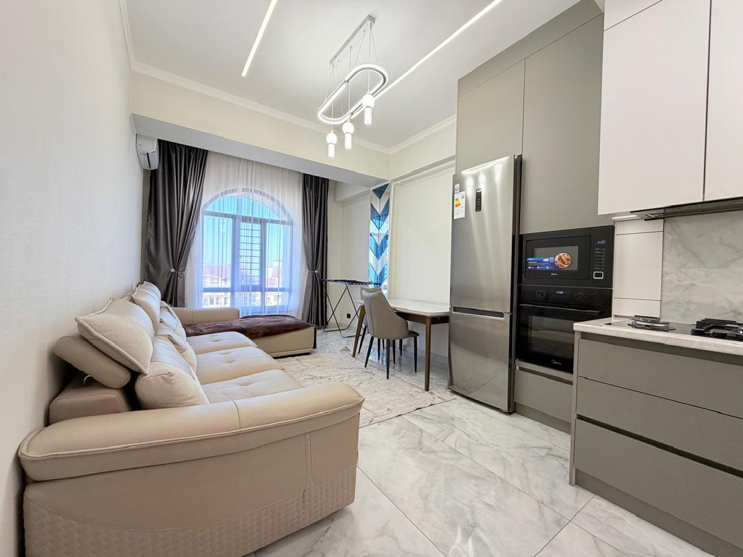 Аренда, Элитка, 2 ком, 50 м2, этаж 13/14, ж/к Континенталь (Continental), Сост: Евроремонт - фото 3