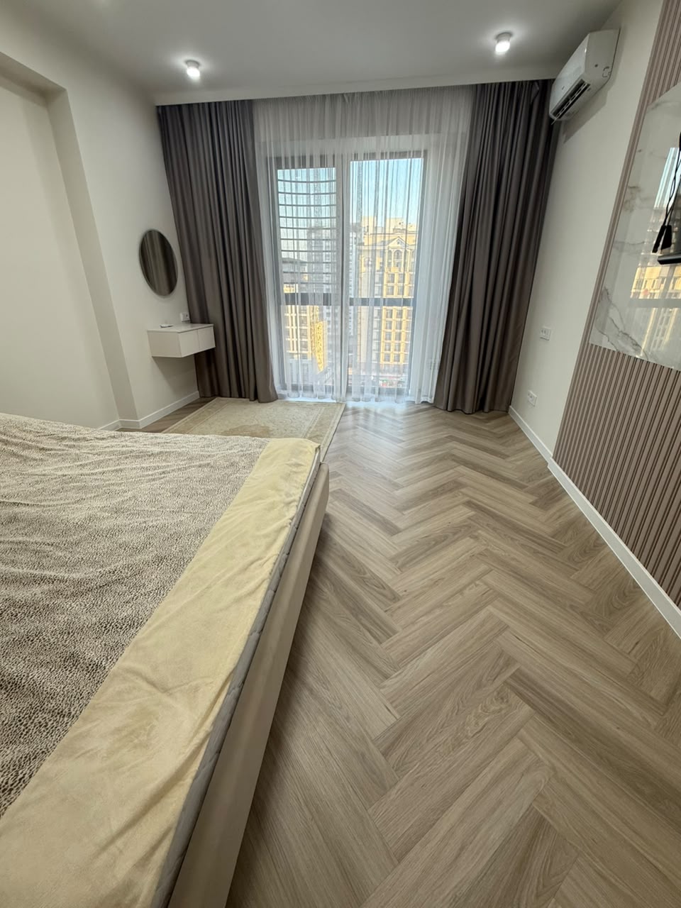 Продажа, Элитка, 3 ком, 137 м2, этаж 10/14, ж/к Арбат, Сост: Евроремонт - фото 1