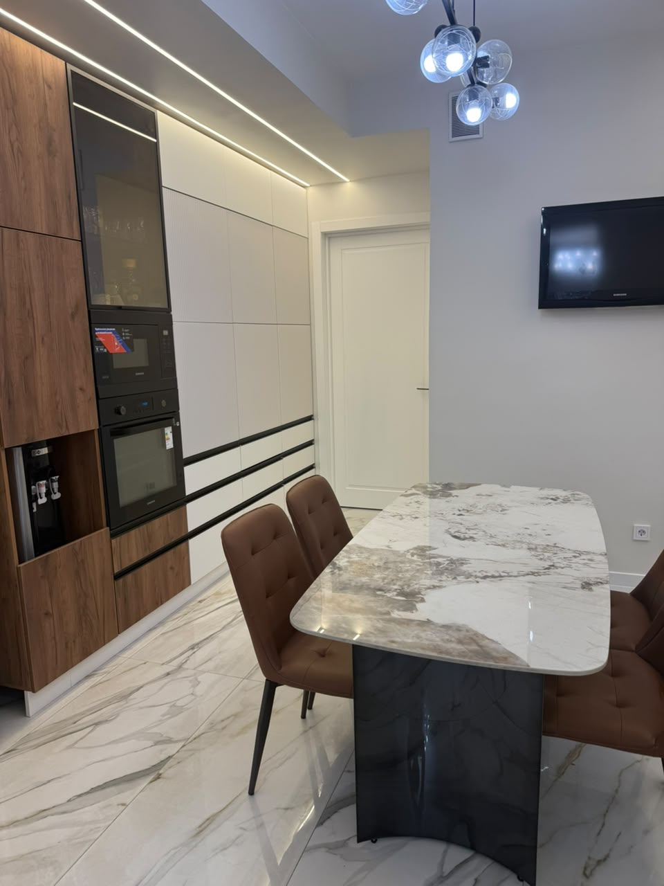 Продажа, Элитка, 3 ком, 137 м2, этаж 10/14, ж/к Арбат, Сост: Евроремонт - фото 2