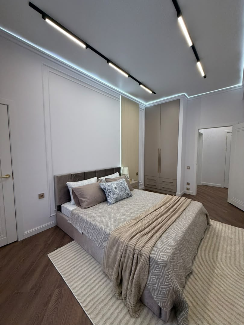 Элитка, 2 ком, 70 м2, этаж 9/12, ж/к Нью-Йорк сити (New York city), Сост: Евроремонт - фото 2