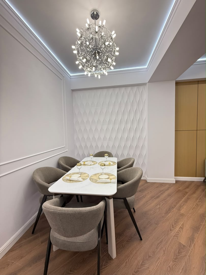 Элитка, 79 м2, этаж 9/13, ж/к Нью-Йорк сити (New York city), Сост: Евроремонт - фото 2
