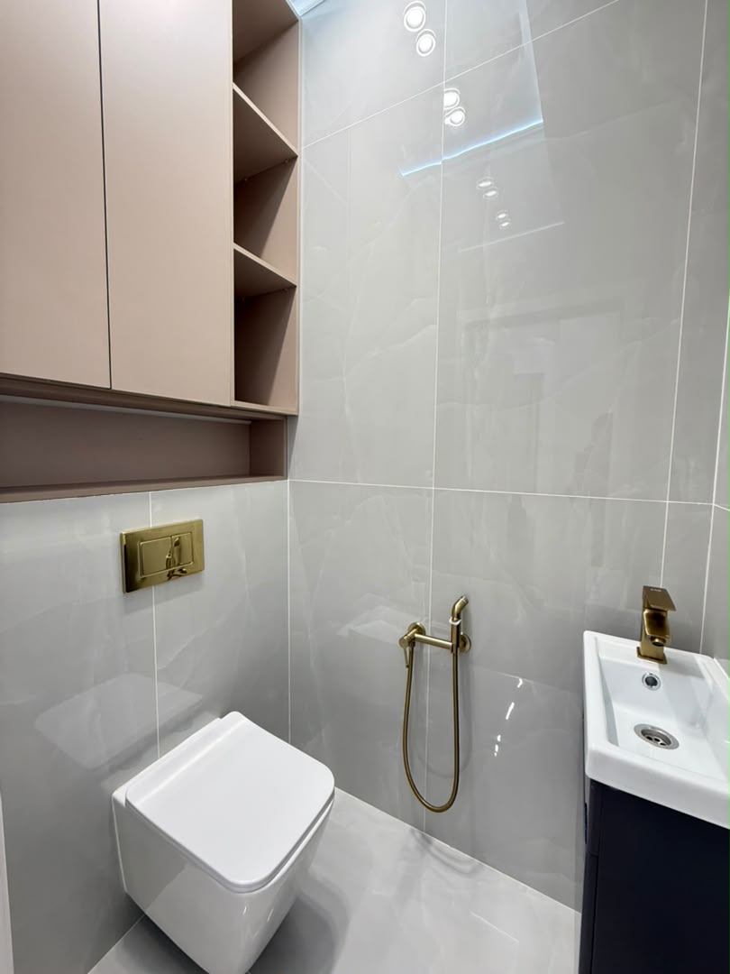 Элитка, 79 м2, этаж 9/13, ж/к Нью-Йорк сити (New York city), Сост: Евроремонт - фото 6