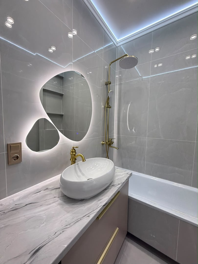 Элитка, 79 м2, этаж 9/13, ж/к Нью-Йорк сити (New York city), Сост: Евроремонт - фото 7