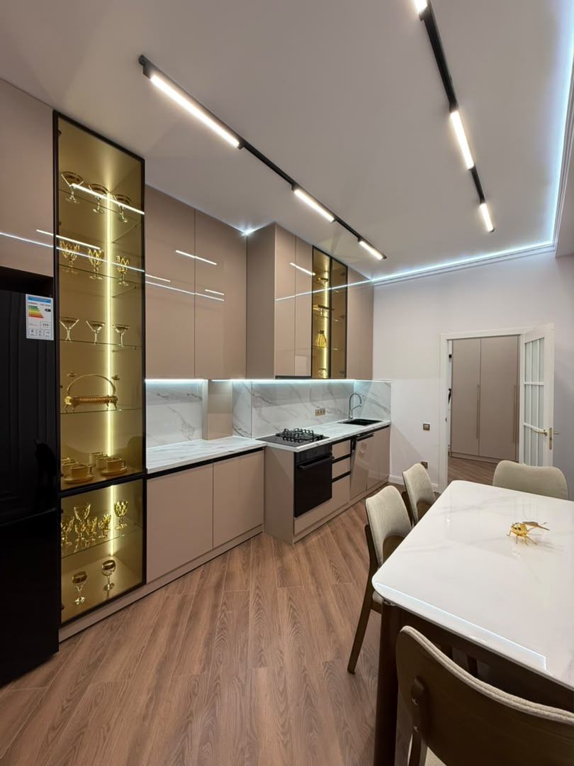 Элитка, 79 м2, этаж 9/13, ж/к Нью-Йорк сити (New York city), Сост: Евроремонт - фото 10