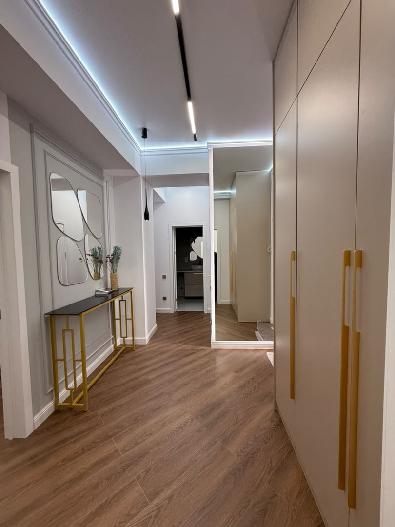 Элитка, 79 м2, этаж 9/13, ж/к Нью-Йорк сити (New York city), Сост: Евроремонт - фото 30