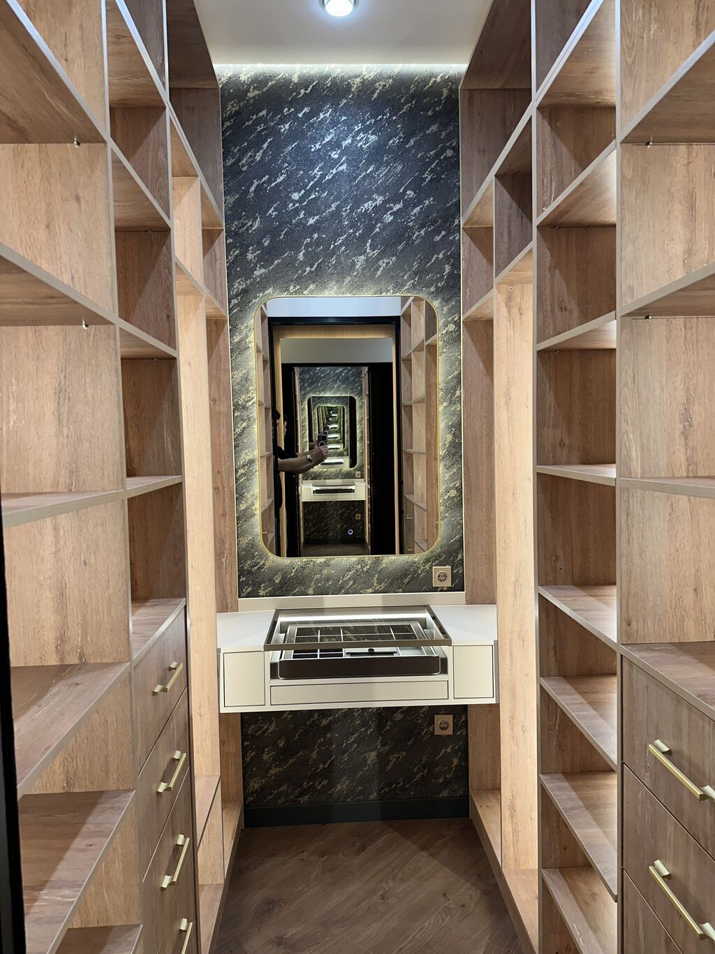Элитка, 2 ком, 50 м2, этаж 10/16, ж/к ЖК Гармония, Сост: Евроремонт - фото 1