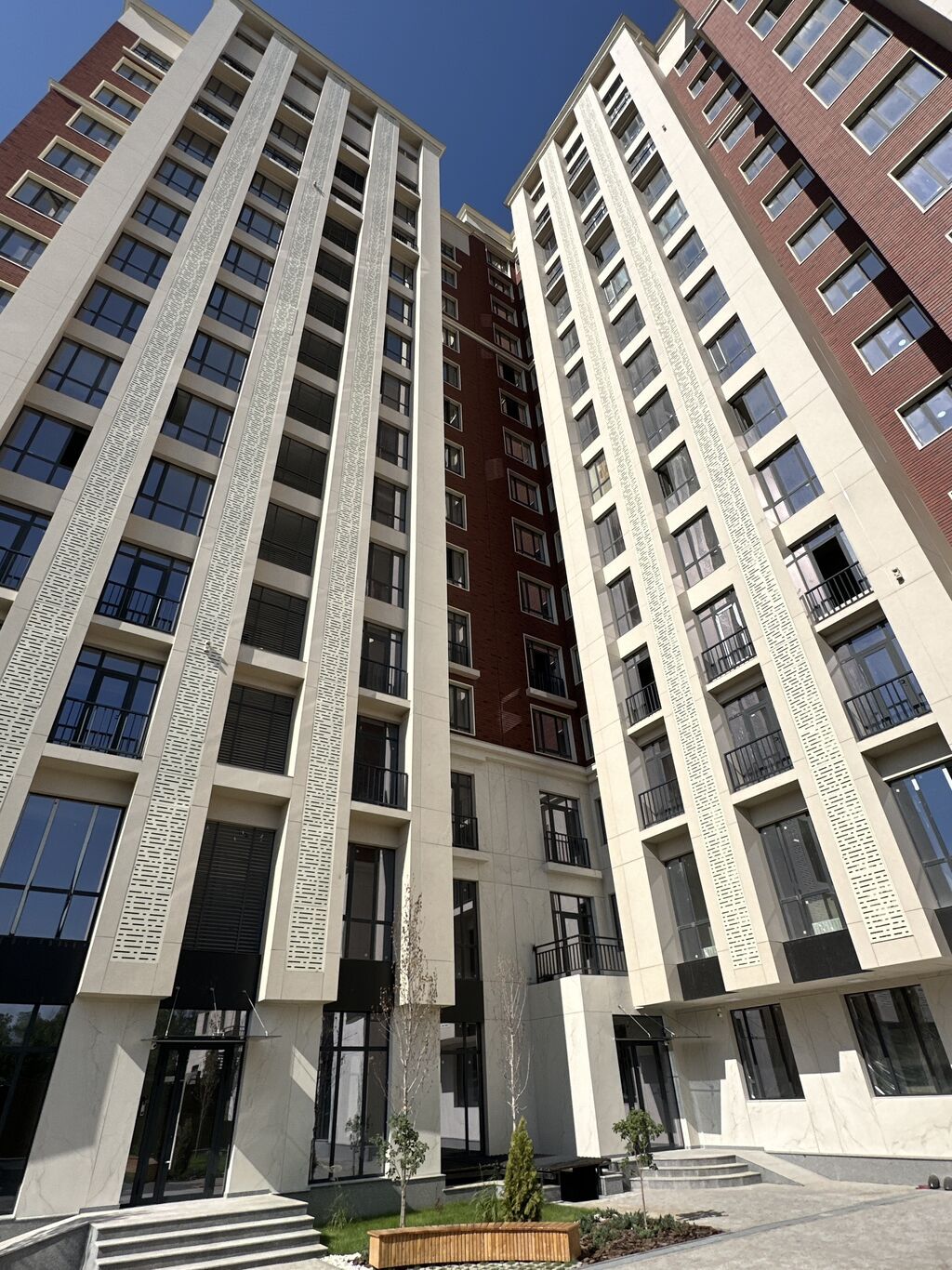 Элитка, 2 ком, 50 м2, этаж 10/16, ж/к ЖК Гармония, Сост: Евроремонт - фото 2