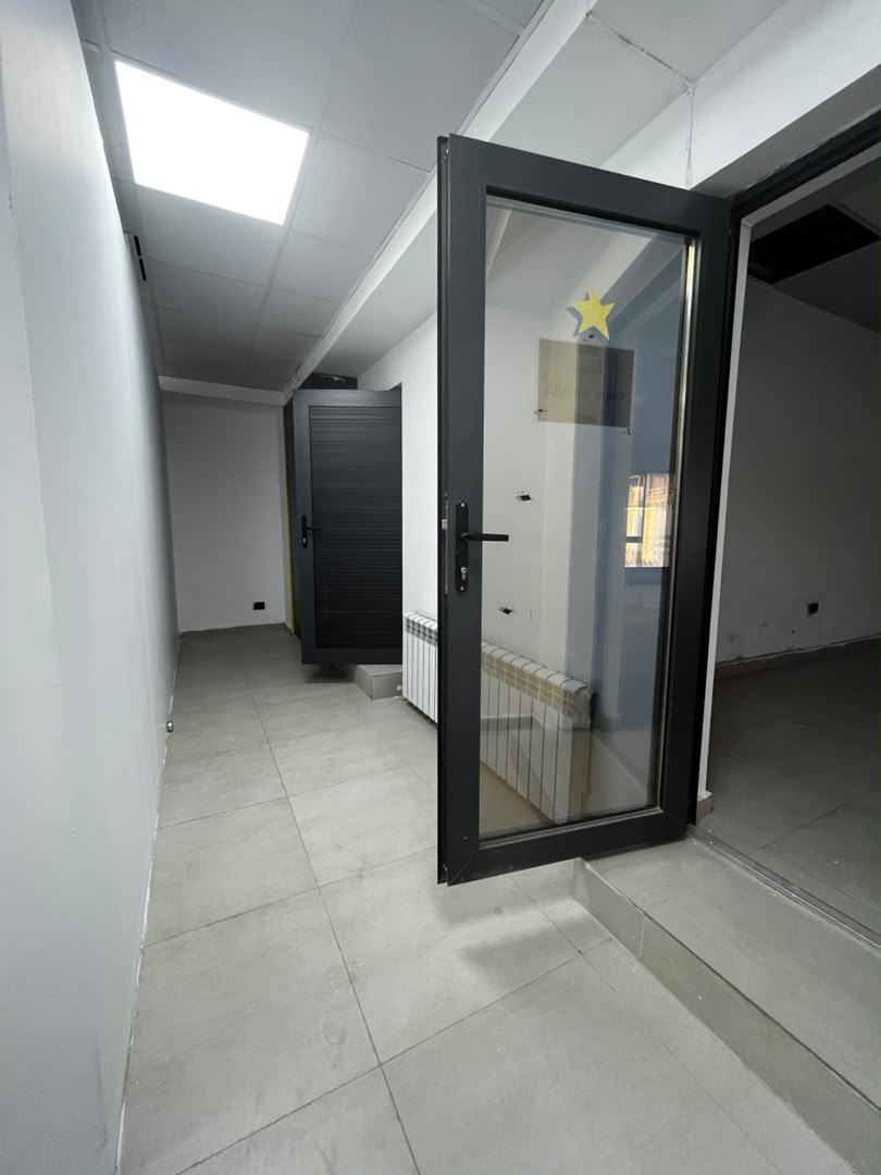 Аренда, Офис, Коммерческая, 200 м2, этаж 2/2, Сост: Евроремонт - фото 13