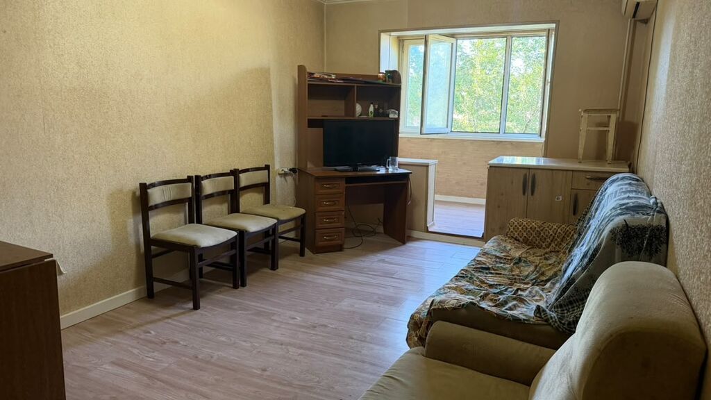 3 ком, 104 серия, 58 м2, этаж 3/4, Сост: Среднее - фото 1
