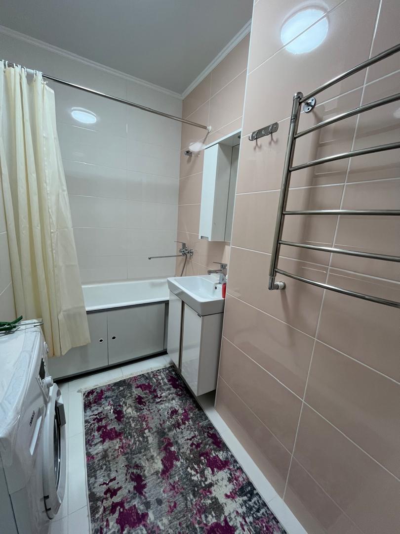 Элитка, 2 ком, 75 м2, этаж 6/11, Сост: Евроремонт - фото 10