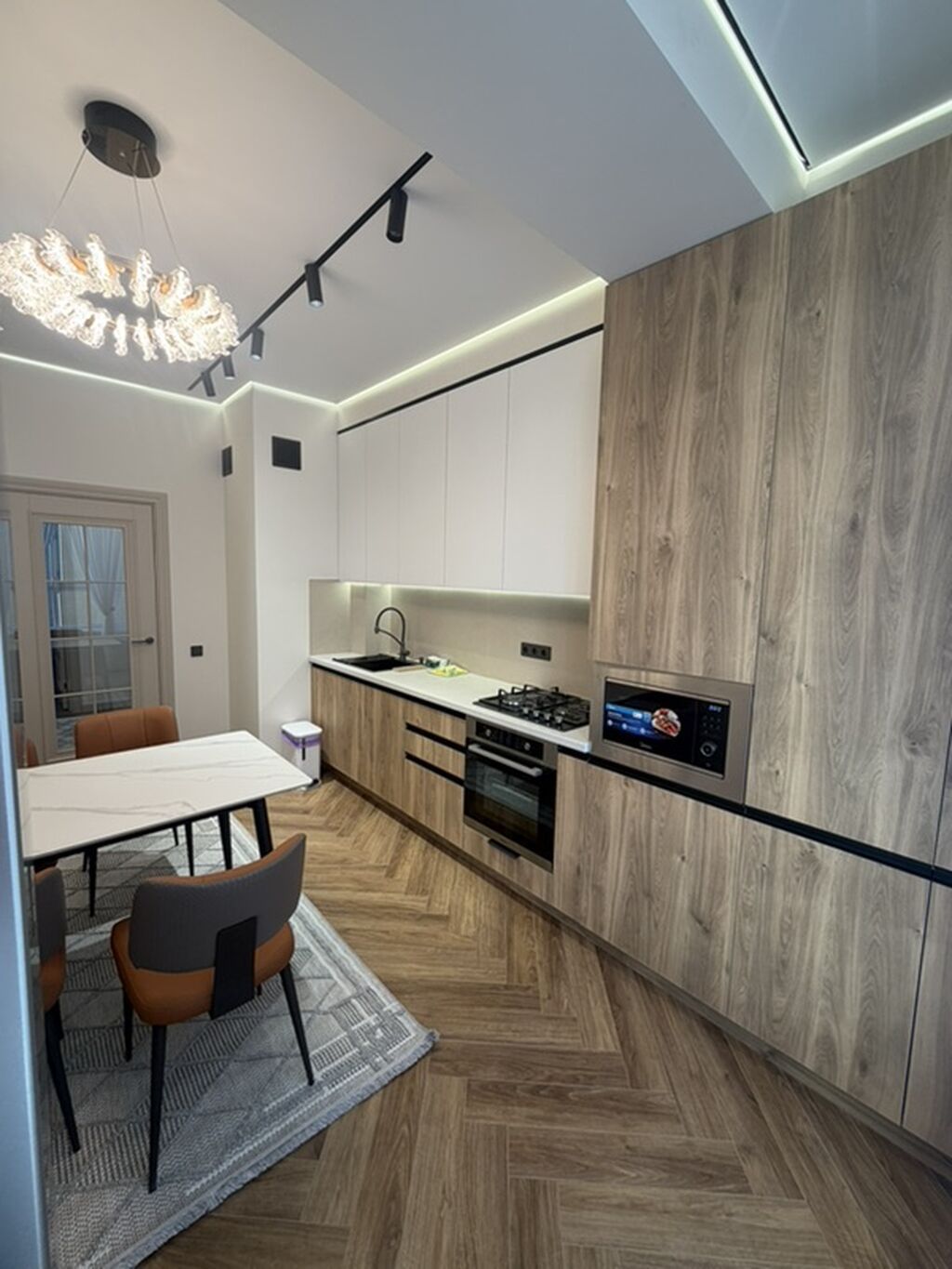 Элитка, 3 ком, 95 м2, этаж 3/9, ж/к Сейтек, Сост: Евроремонт - фото 11