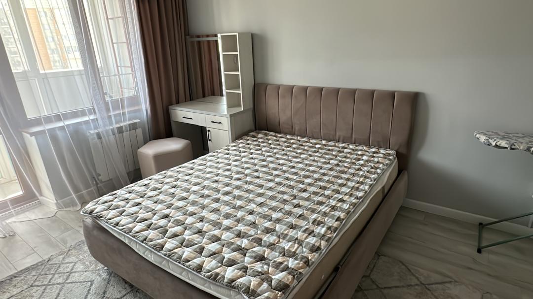 Аренда, Элитка, 3 ком, 90 м2, этаж 8/10, Сост: Евроремонт - фото 11