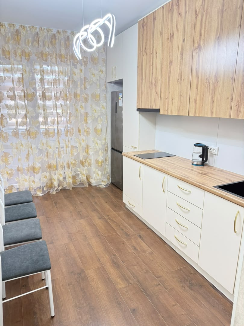 Аренда, Элитка, 2 ком, 57 м2, этаж 10/12, ж/к ЖК Суюмбаева, Сост: Евроремонт - фото 10