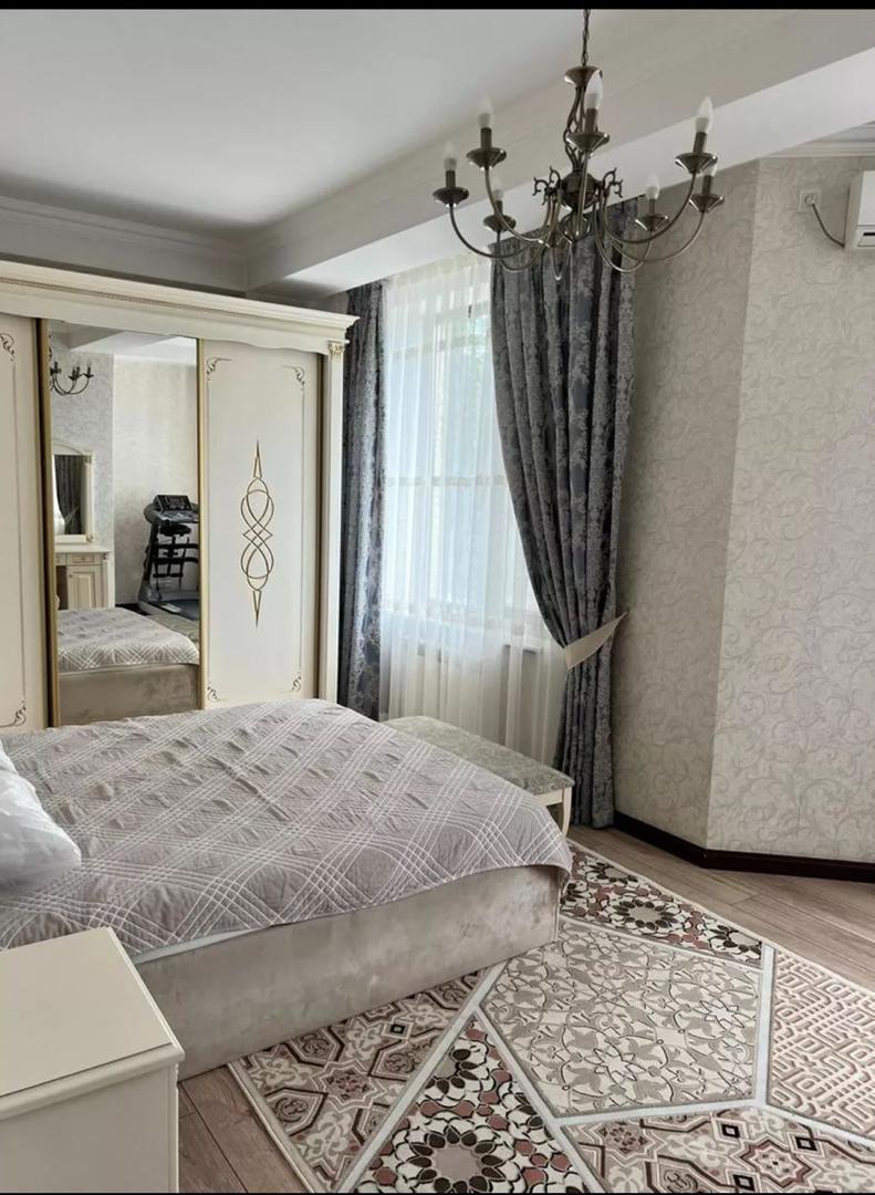Аренда, Элитка, 4 ком, 130 м2, этаж 3/6, Сост: Евроремонт - фото 6