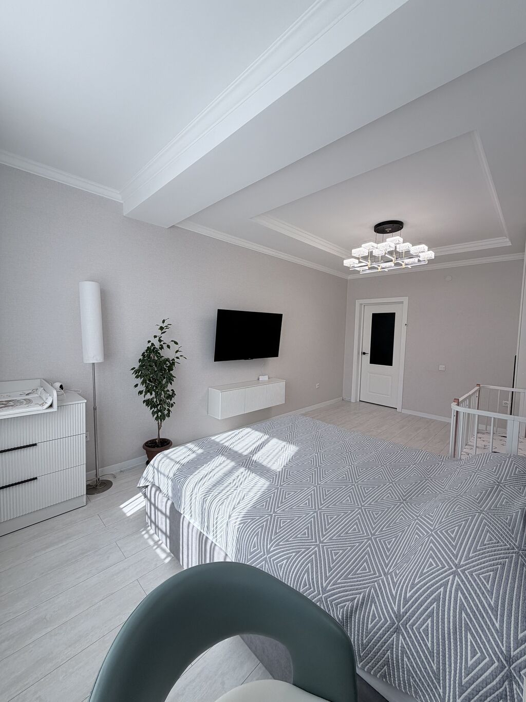 Элитка, 2 ком, 50 м2, этаж 4/10, Сост: Евроремонт - фото 12