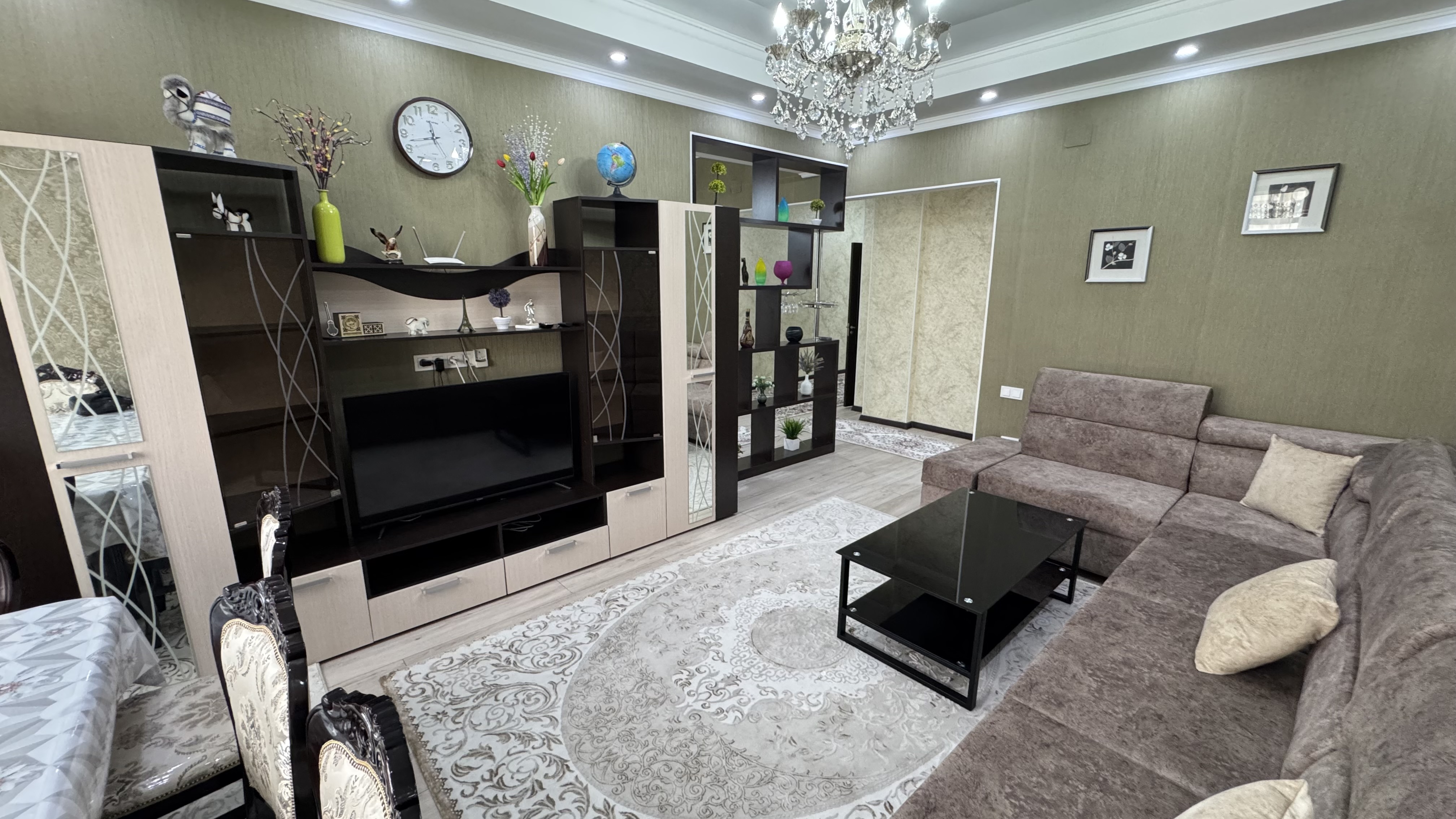 Элитка, 150 м2, этаж 5/10, ж/к Алымбек и Курманжан Датка, Сост: Евроремонт - фото 13