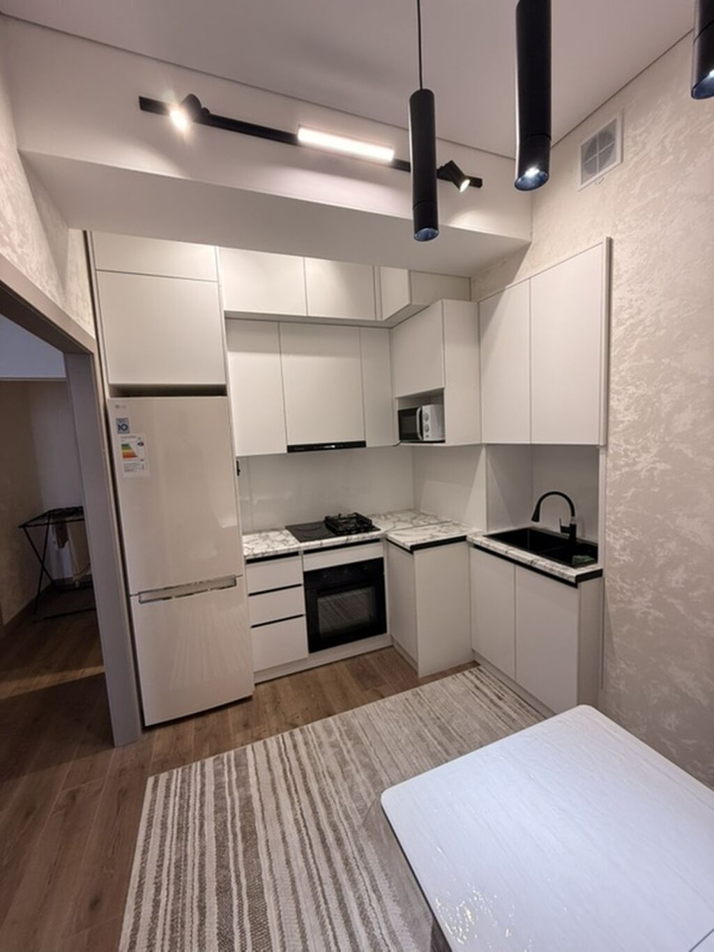 Элитка, 55 м2, этаж 10/16, ж/к Бахт, Сост: Евроремонт - фото 18