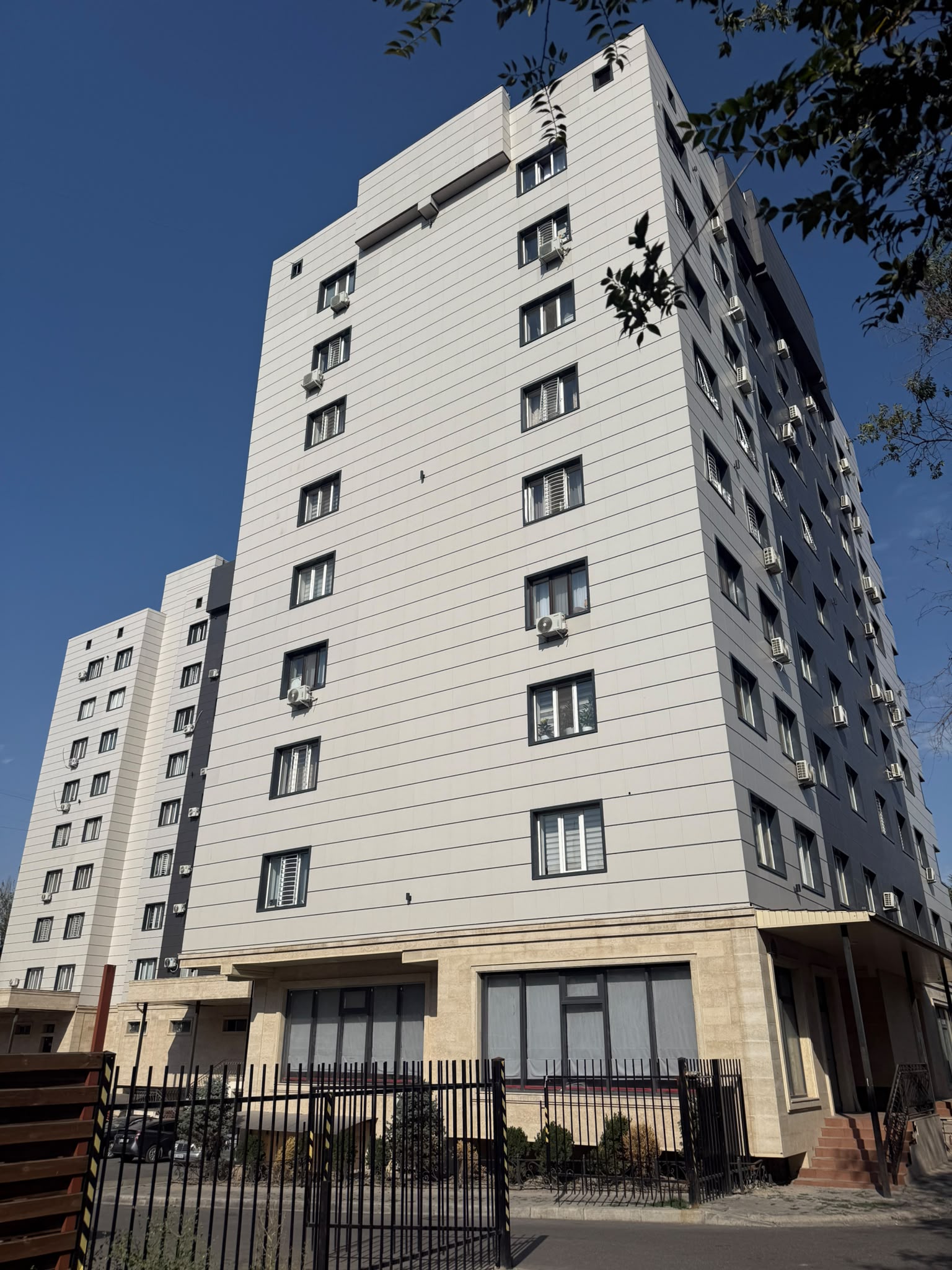 Продажа, Элитка, 1 ком, 49 м2, этаж 5/10, ж/к Элес, Сост: Евроремонт - фото 1