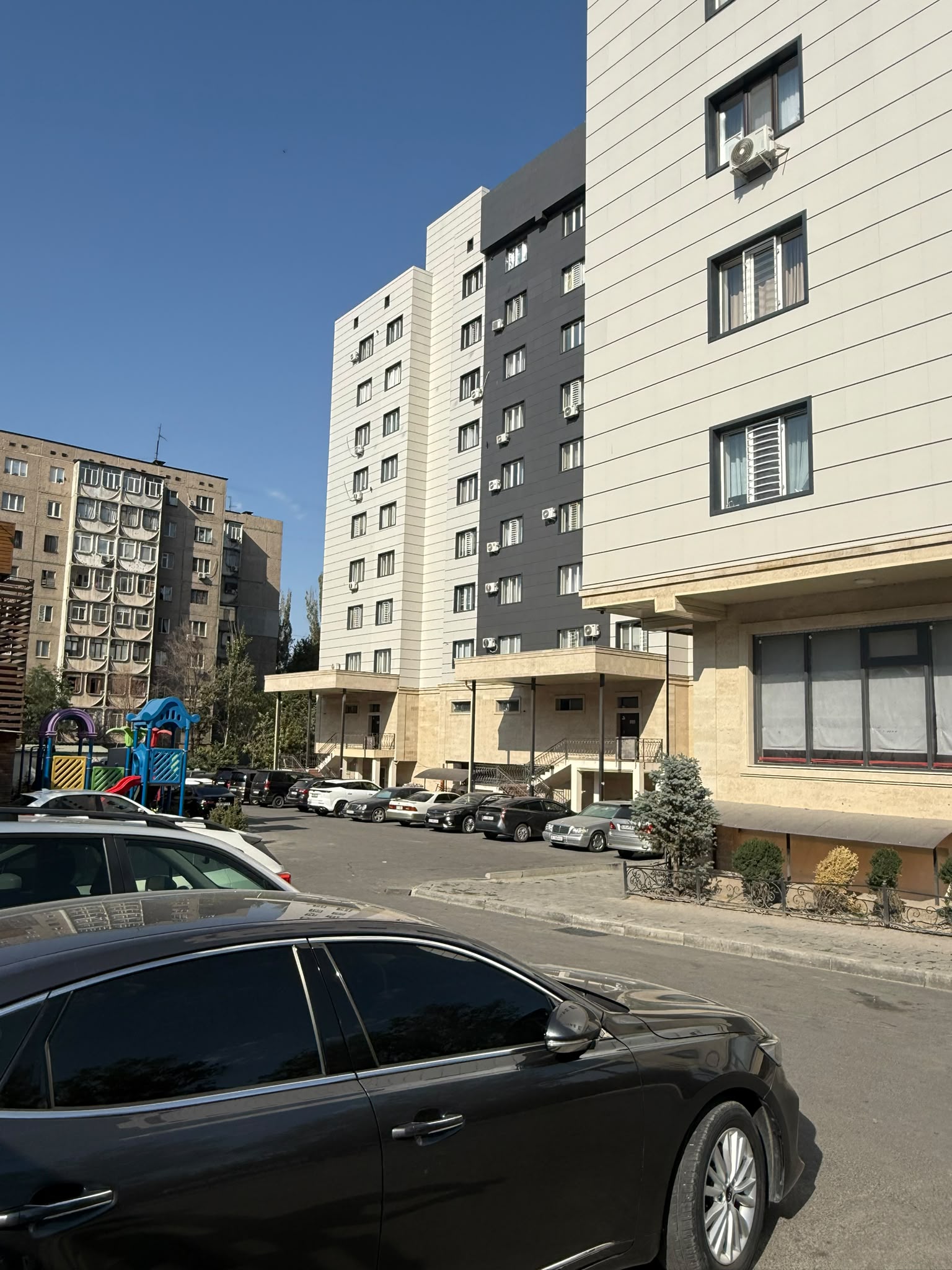 Продажа, Элитка, 1 ком, 49 м2, этаж 5/10, ж/к Элес, Сост: Евроремонт - фото 2