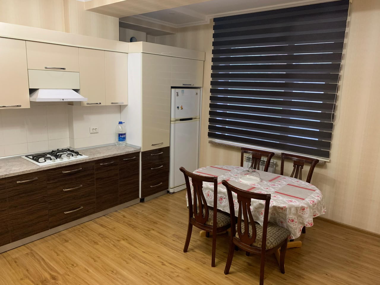 Элитка, 3 ком, 88 м2, этаж 2/10, Сост: Хорошее - фото 2