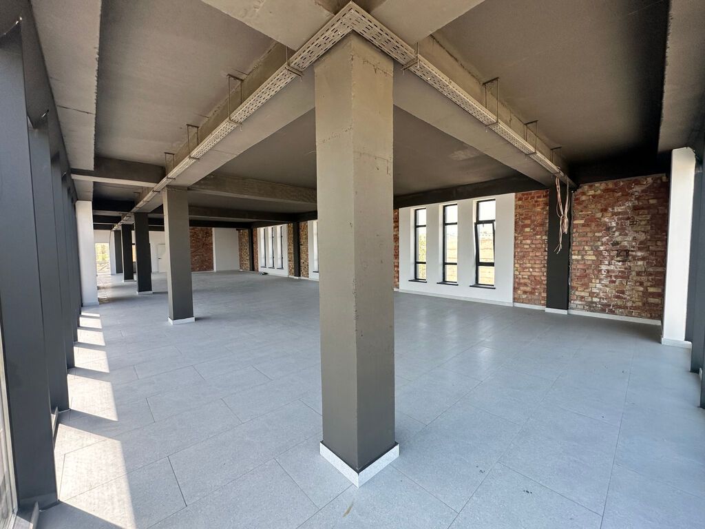 Офис, Коммерческая, 220 м2, этаж 3/3, Сост: Евроремонт - фото 6