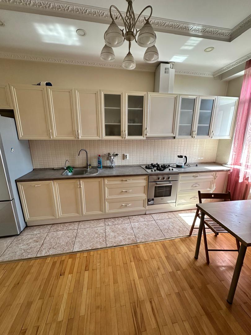 Элитка, 3 ком, 130 м2, этаж 7/10, Сост: Евроремонт - фото 15