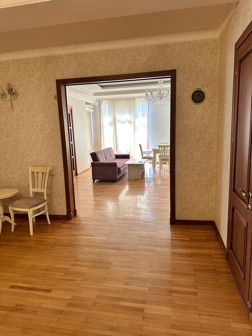 Элитка, 3 ком, 130 м2, этаж 7/10, Сост: Евроремонт - фото 23