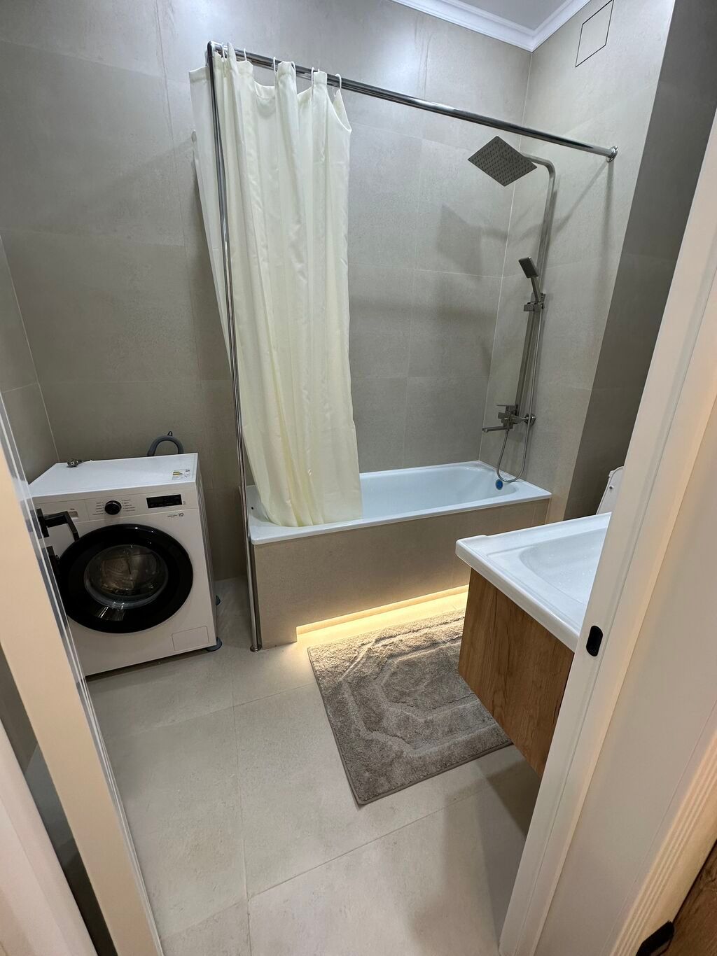 Элитка, 68 м2, этаж 8/12, Сост: Евроремонт - фото 13