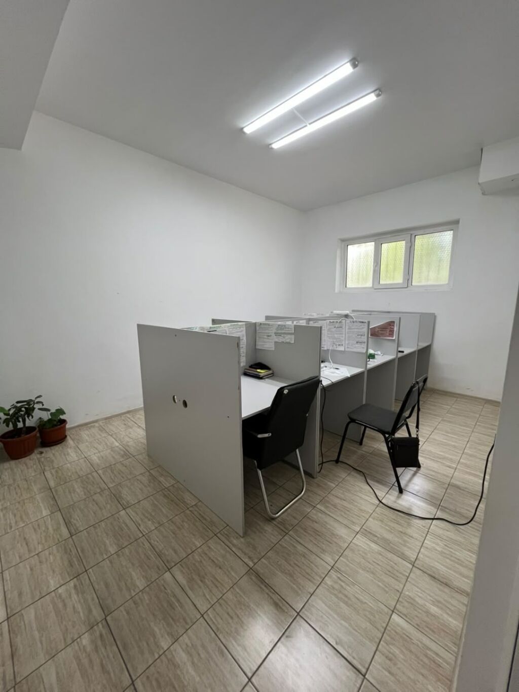 Офис, Коммерческая, 80 м2, этаж 1/9, Сост: Евроремонт - фото 1