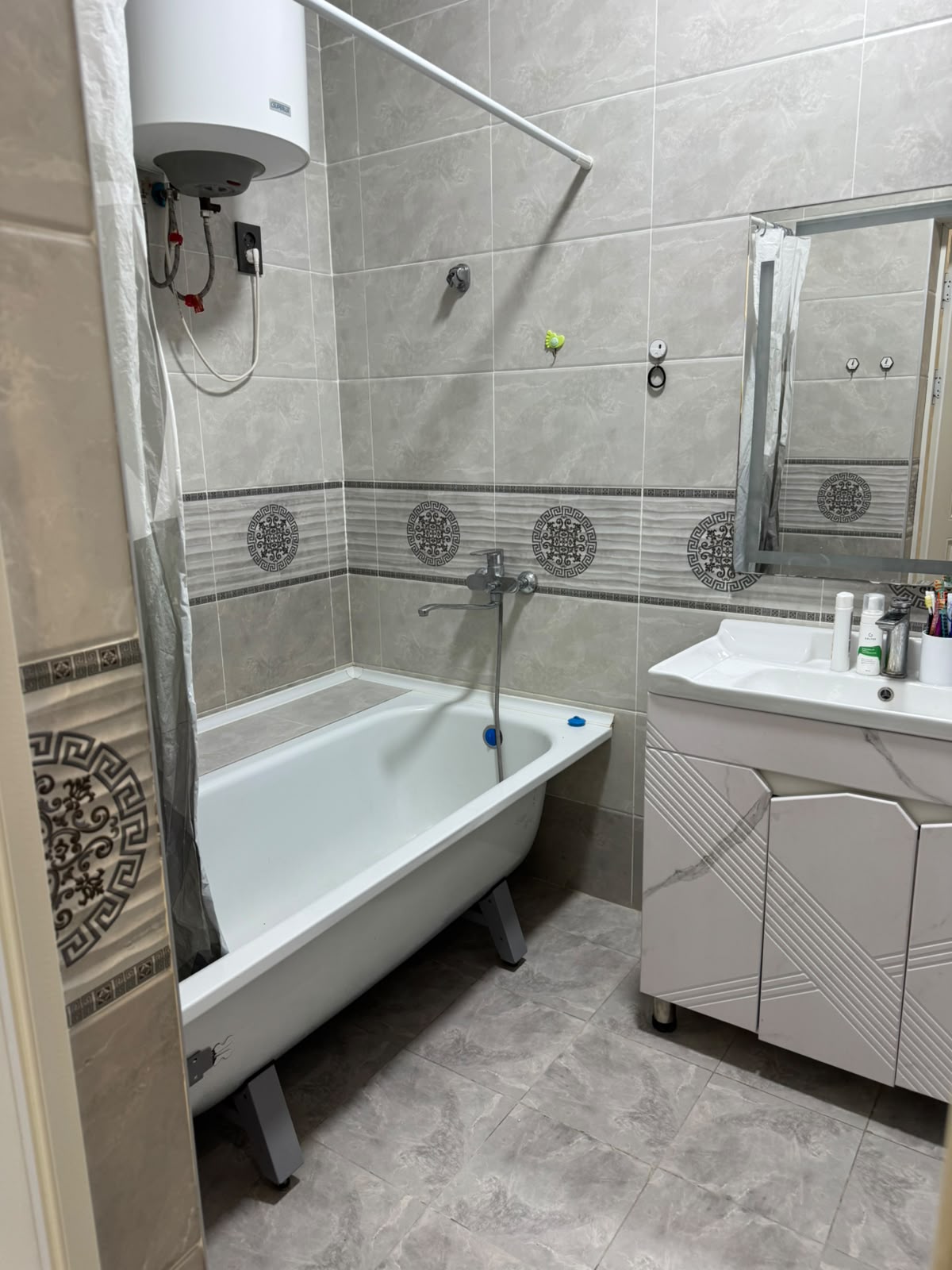 Элитка, 2 ком, 82 м2, этаж 6/10, ж/к ЖК Флоренция, Сост: Евроремонт - фото 1