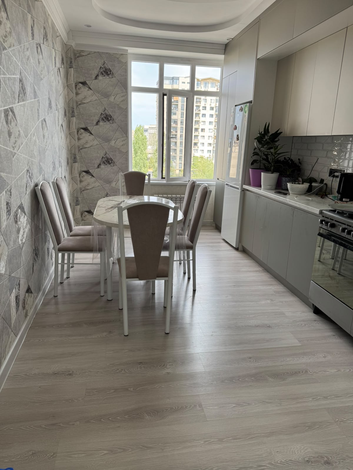 Элитка, 2 ком, 82 м2, этаж 6/10, ж/к ЖК Флоренция, Сост: Евроремонт - фото 10