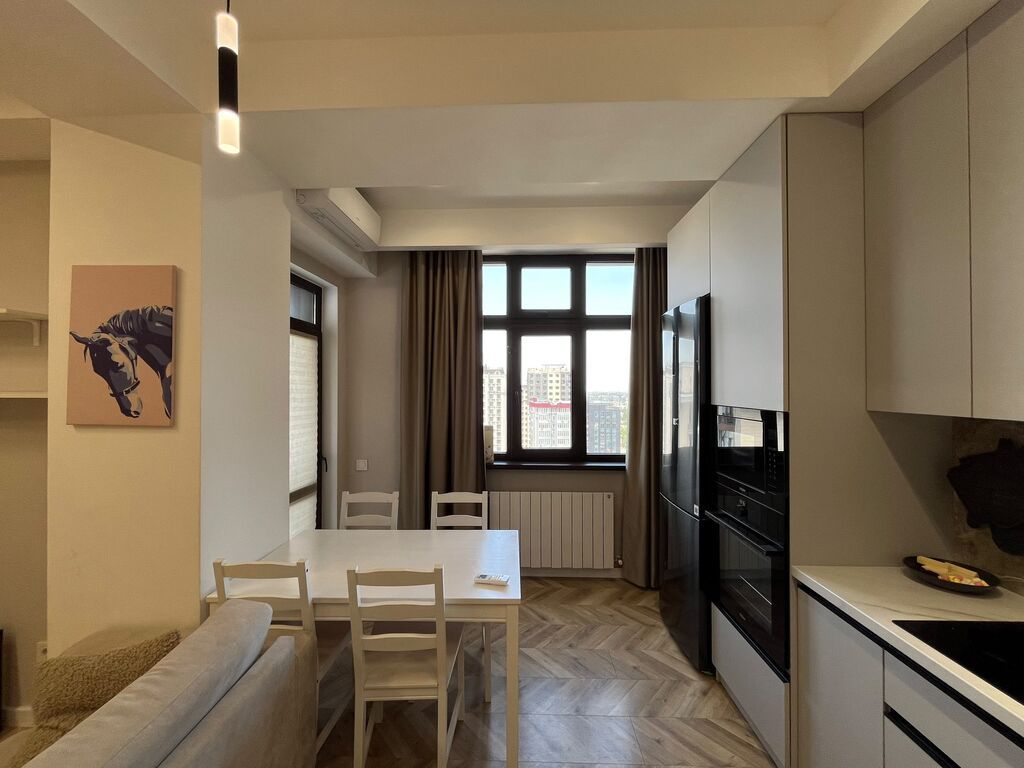 Элитка, 2 ком, 80 м2, этаж 12/14, ж/к Гранд Виктория (Grand Victoria) - фото 1