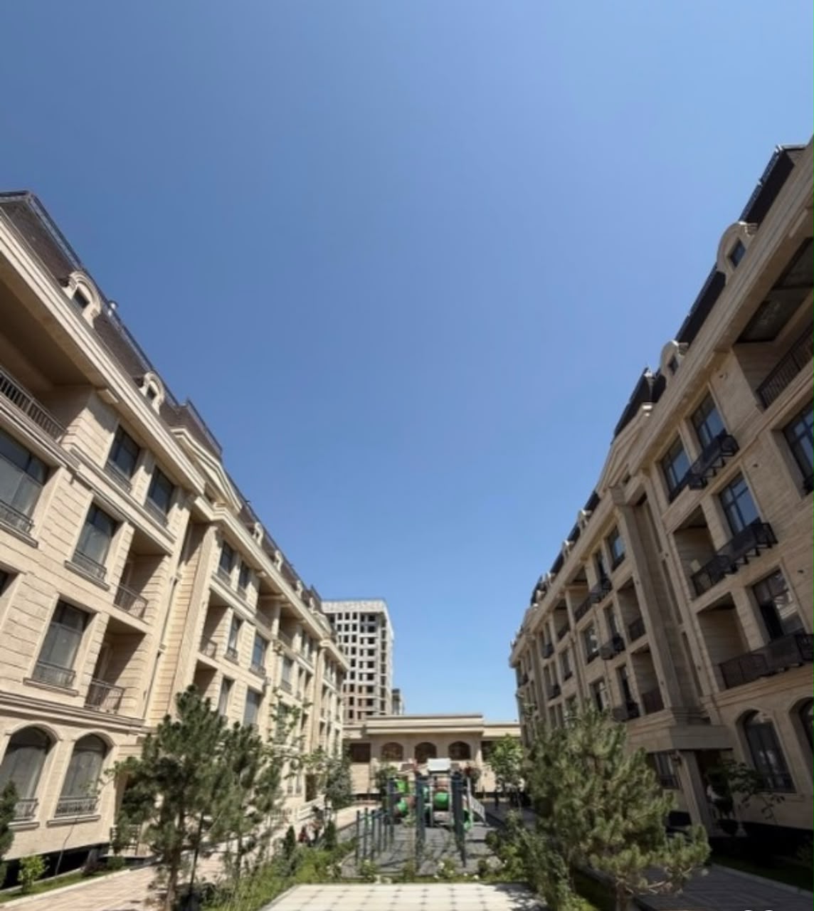 Элитка, 3 ком, 98.1 м2, этаж 1/3, ж/к Ницца Резиденс (Nitca Residence), Сост: Строящийся ПСО - фото 1