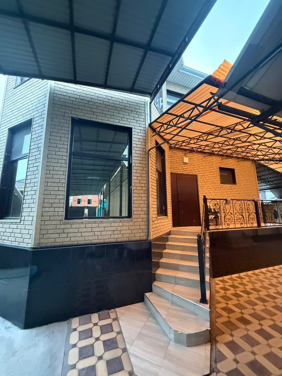 Дом, 5 ком, 8 соток, Сост: Евроремонт - фото 1
