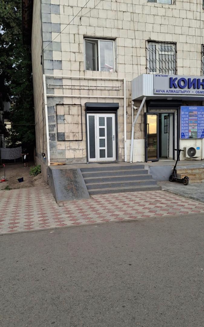 Готовый Бизнес, Коммерческая, 45 м2, этаж 1/5, Сост: Среднее - фото 1