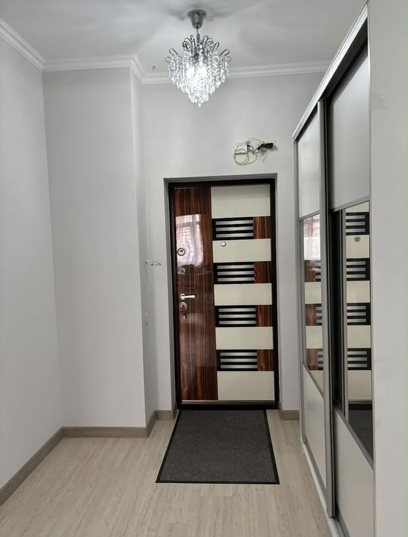 Элитка, 2 ком, 65 м2, этаж 7/12, Сост: Евроремонт - фото 10