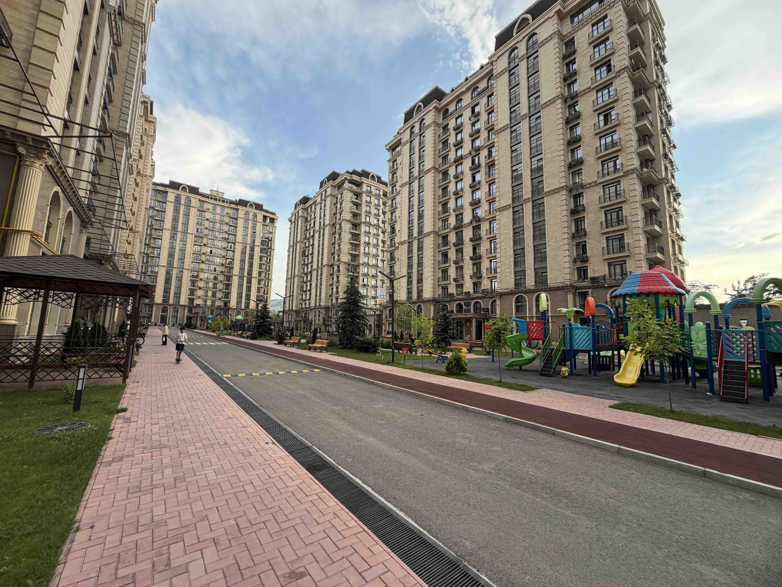 Элитка, 1 ком, 54 м2, этаж 4/14, ж/к Южный Квартал, Сост: Евроремонт - фото 2