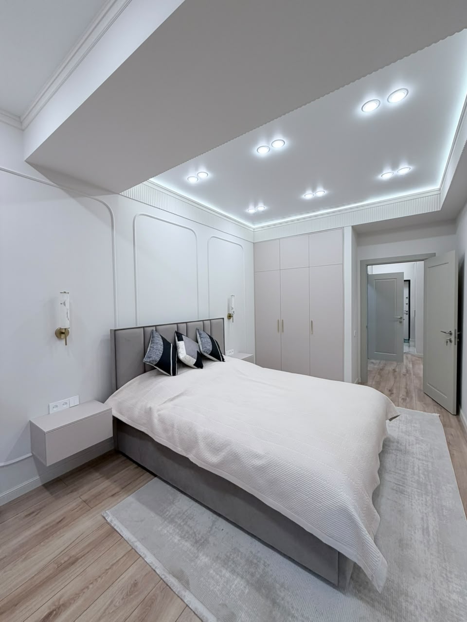 Элитка, 2 ком, 76 м2, этаж 9/12, ж/к Кап Строй Сити (Capstroy City), Сост: Евроремонт - фото 3