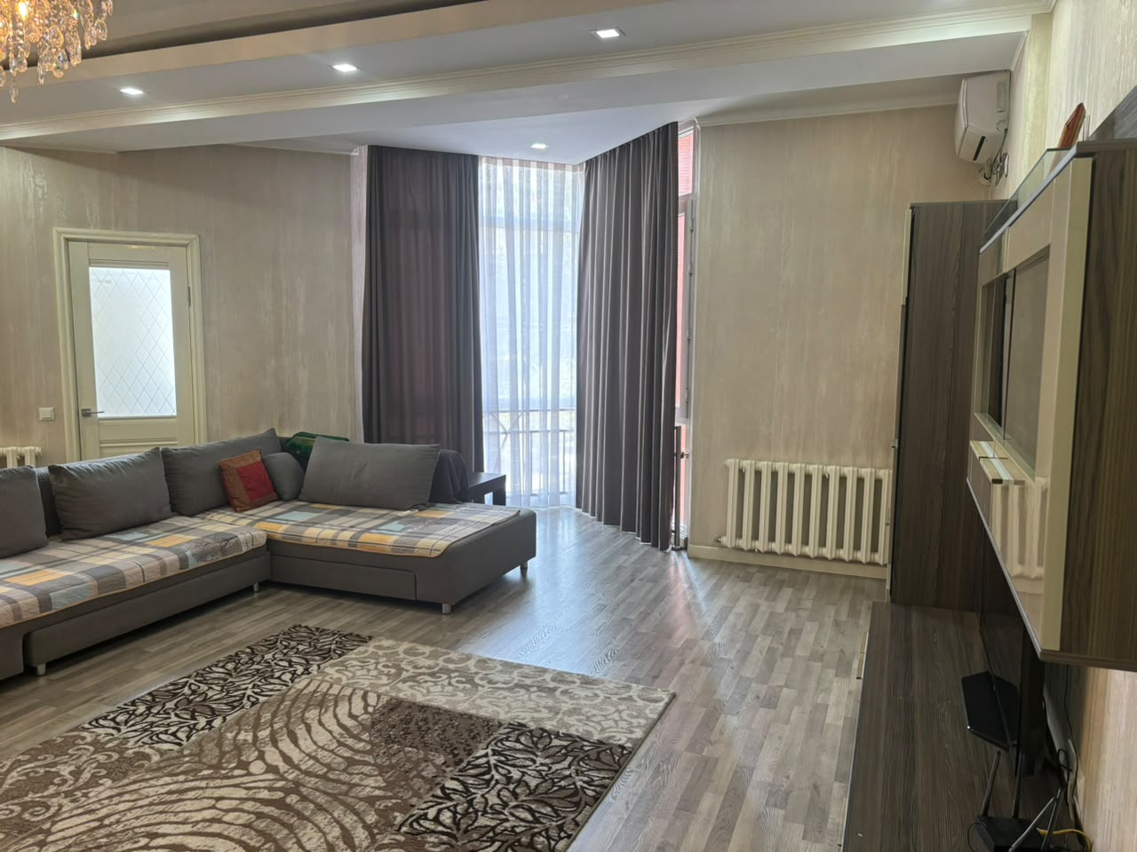 Элитка, 3 ком, 120 м2, этаж 3/12, Сост: Среднее - фото 3