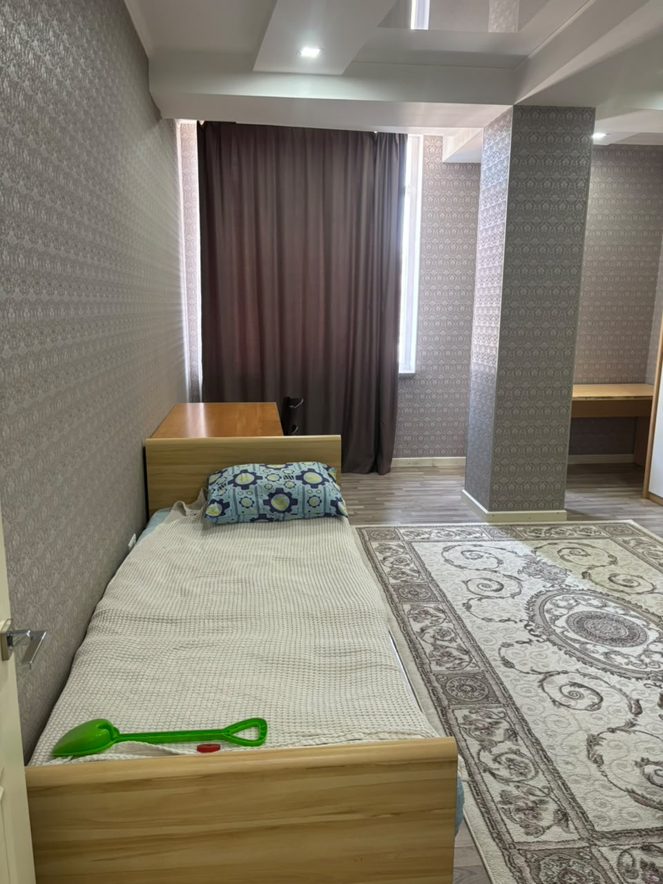 Элитка, 3 ком, 120 м2, этаж 3/12, Сост: Среднее - фото 8
