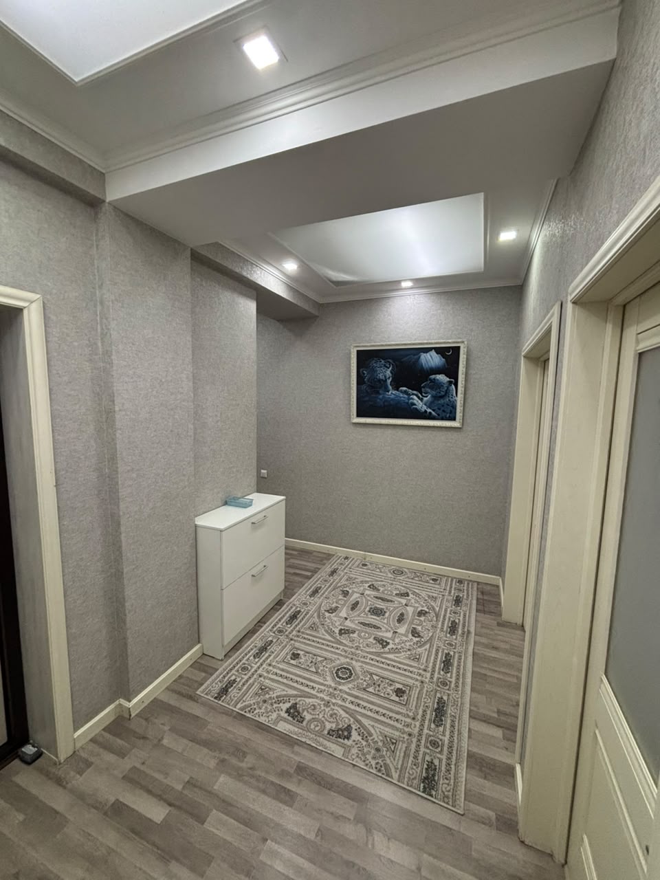 Элитка, 3 ком, 120 м2, этаж 3/12, Сост: Среднее - фото 10