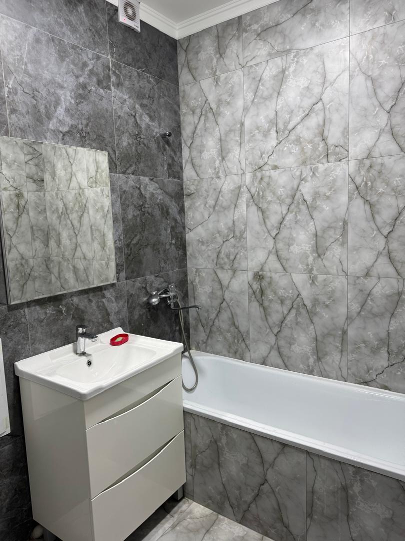 Элитка, 2 ком, 70 м2, этаж 5/9, ж/к СК Фрунзенец (Frunzenets), Сост: Евроремонт - фото 4